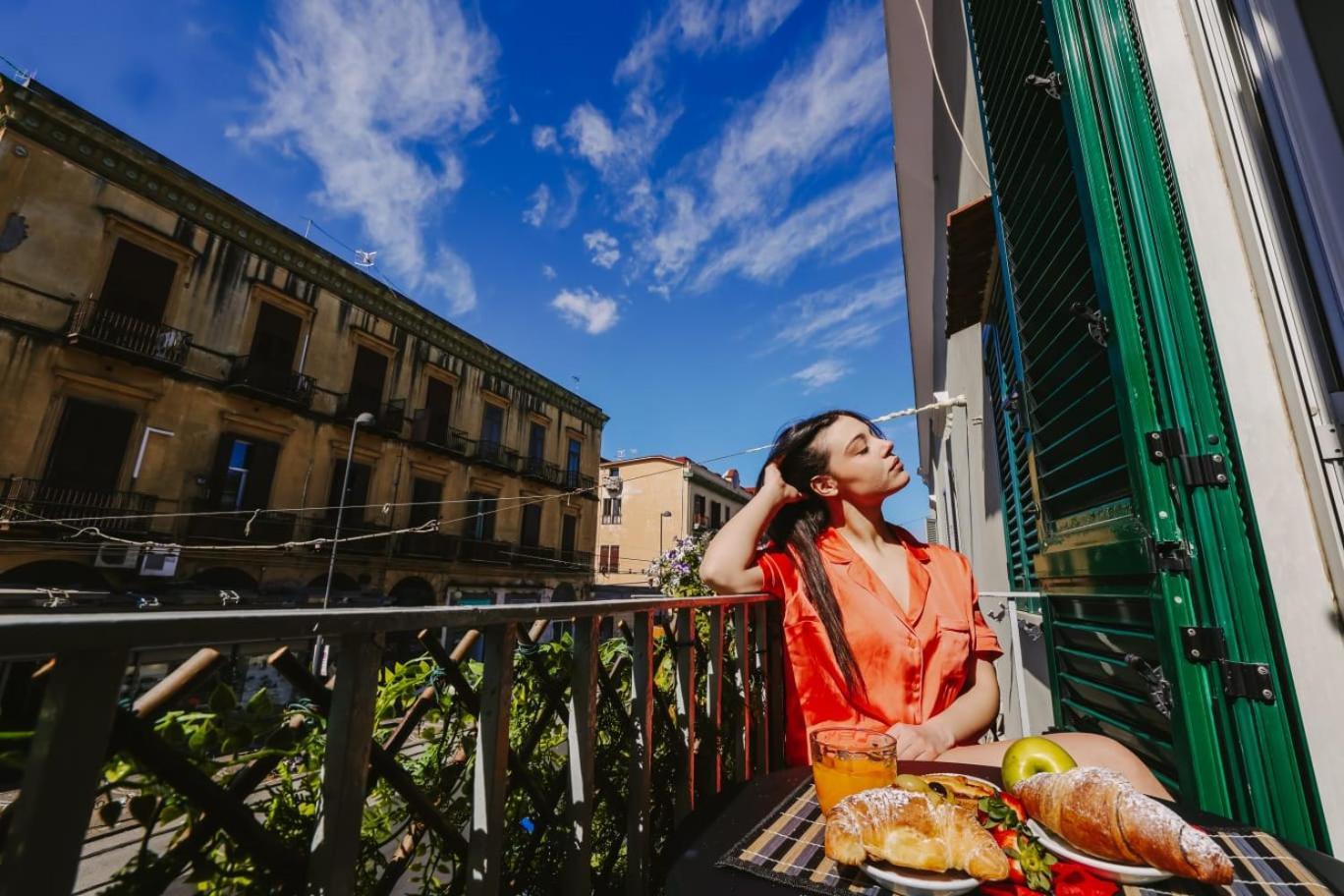 Casamira B&B Napoli Centrale Buitenkant foto